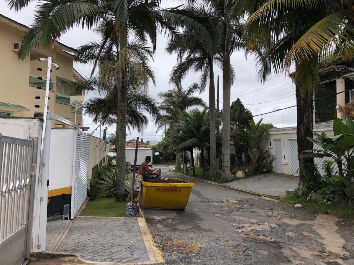 Tombo/guaruja Pe Na Areia Apartamento Guarujá